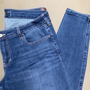 Women’s Hollister jeans